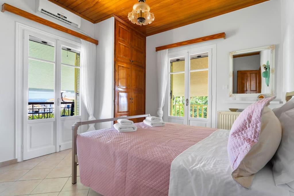 Villa Anel Spetses Town Exterior photo