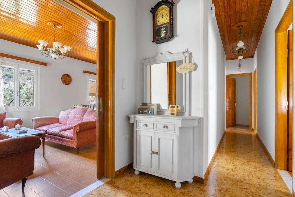 Villa Anel Spetses Town Exterior photo